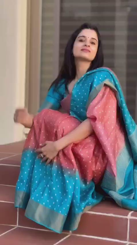 Graceful Linen Saree with Gold Zari Border & Digital Print
